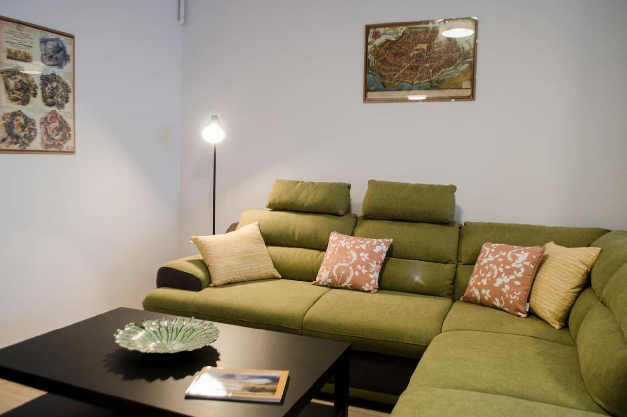 Paul'S Place. New Rooftop Apartment In Downtown Σίμπιου Εξωτερικό φωτογραφία