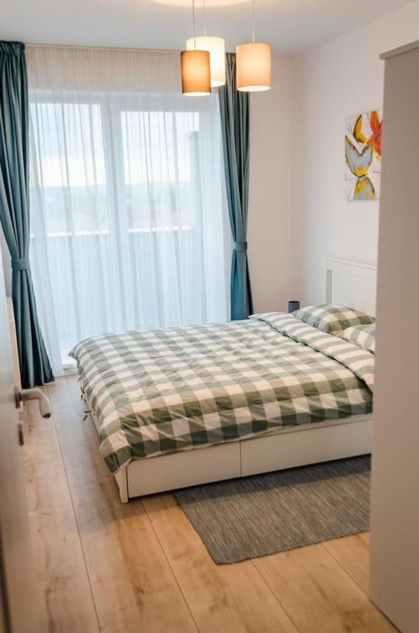 Paul'S Place. New Rooftop Apartment In Downtown Σίμπιου Εξωτερικό φωτογραφία