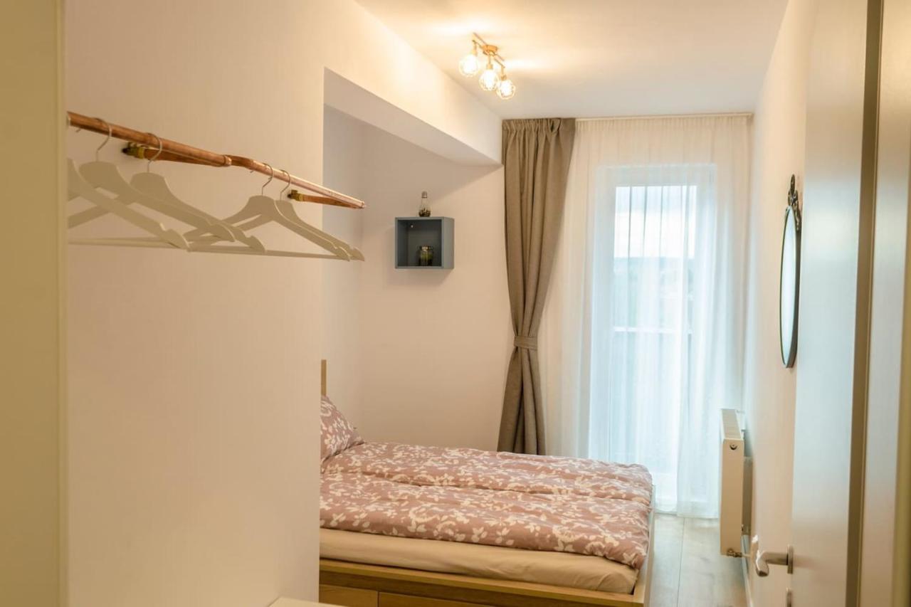 Paul'S Place. New Rooftop Apartment In Downtown Σίμπιου Εξωτερικό φωτογραφία
